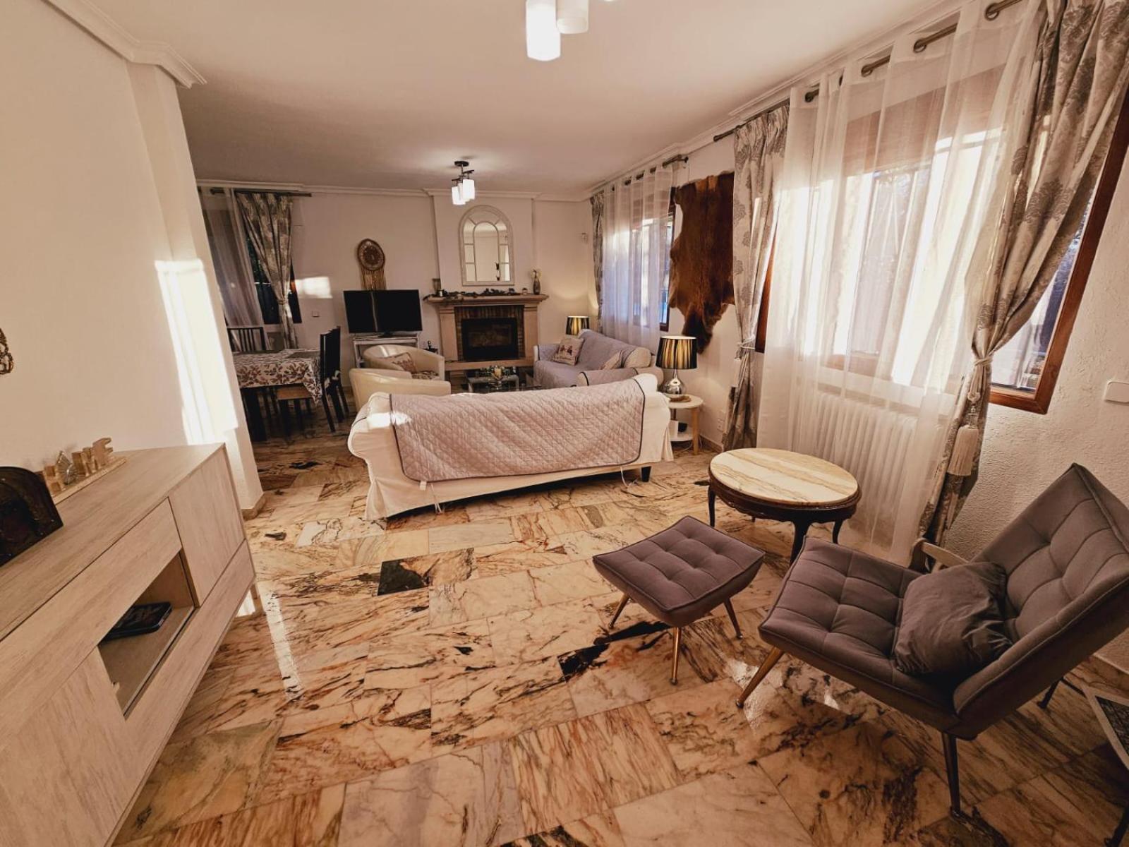 Villa Monika Alpedrete Buitenkant foto