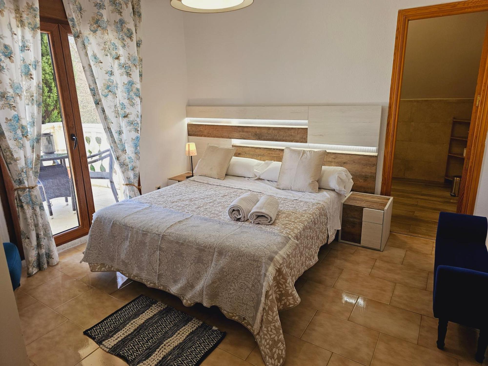 Villa Monika Alpedrete Buitenkant foto